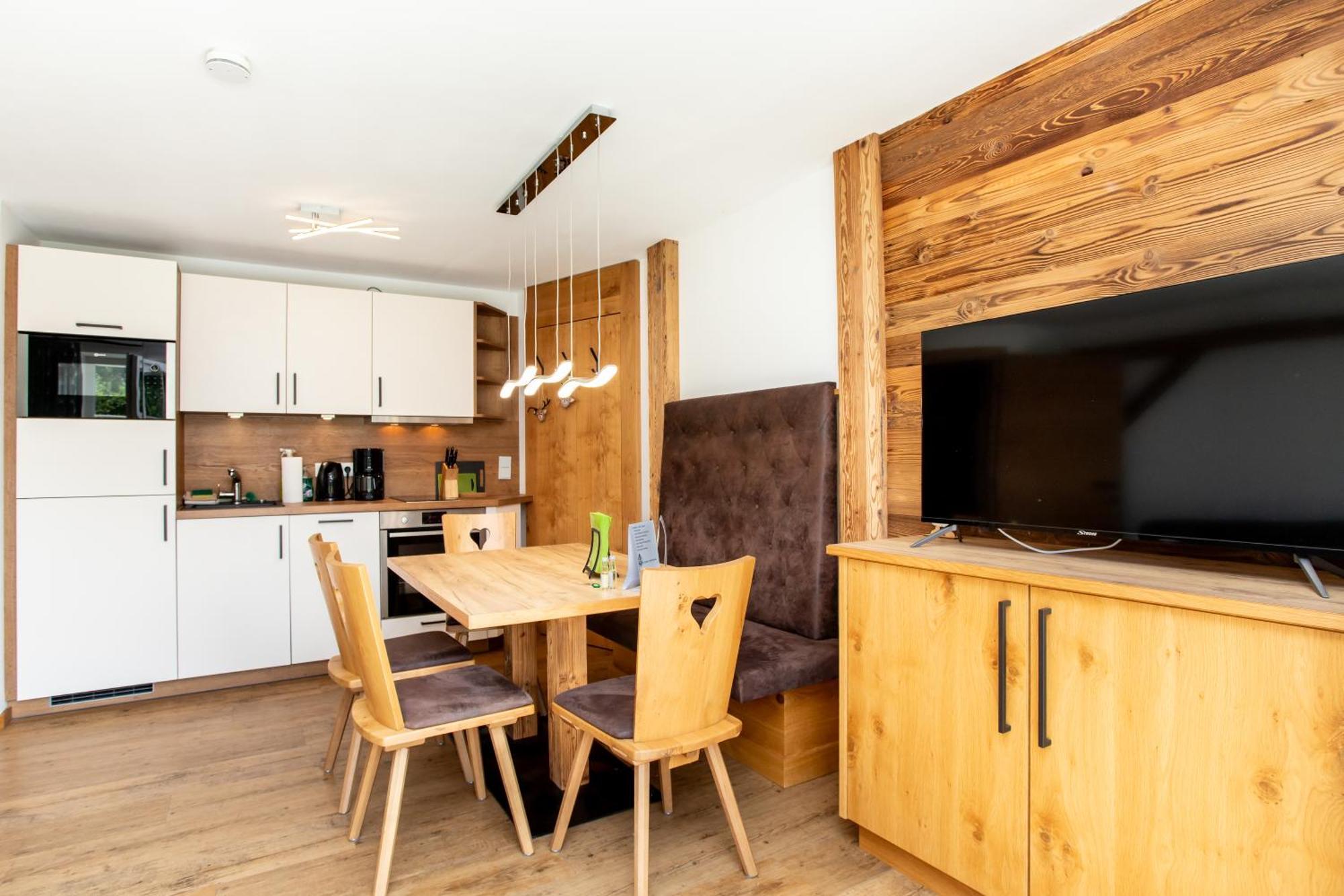Saint Wolfgang Naturresort Fischergut - Lodge Wolfgangthal חדר תמונה